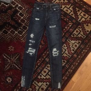 Anerican Eagle distressed jeans 👖